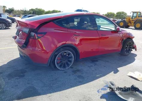 2021 Tesla Model Y Long Range Dual Motor All-Wheel Drive z USA, uszkodzony, nr VIN 5YJYGDEE8MF253665